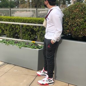 Meet your Posher, Hudson